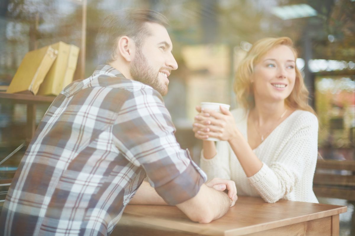 7 Things to Talk About With a Man on First Date